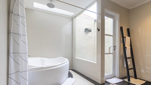 Shanti Estate - Amore Bedroom 1