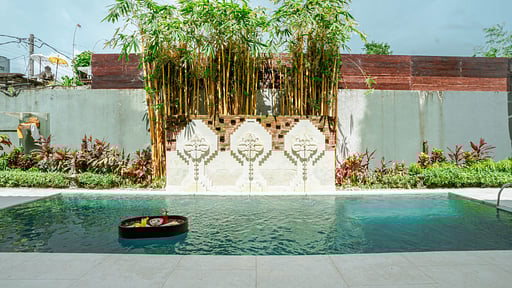 Shanti Estate - Cinta