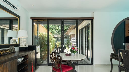 Shanti Estate - Oaini Dining area