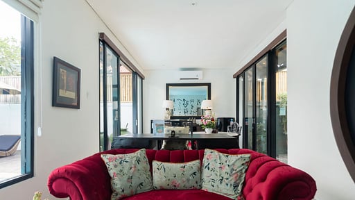 Shanti Estate - Oaini Living room