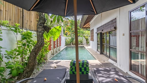 Shanti Estate - Pyaar Swimming pool