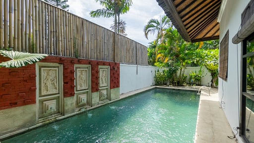 Shanti Estate - Pyaar Swimming pool