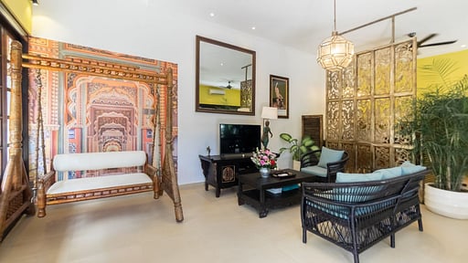 Shanti Estate - Pyaar Living room