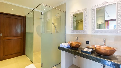 Shanti Estate - Pyaar Bedroom 1