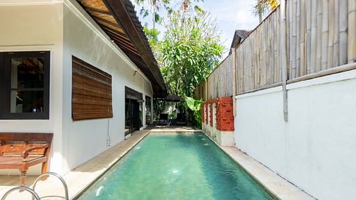 Shanti Estate - Pyaar Swimming pool