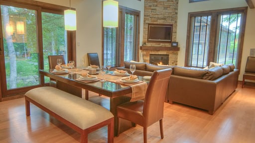 Shika Niseko Dining area