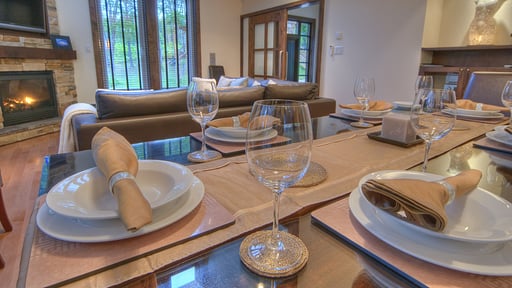 Shika Niseko Dining area