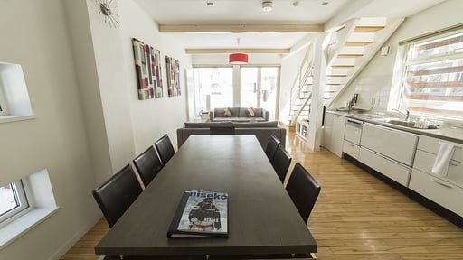 Shirakaba Townhouse Dining area