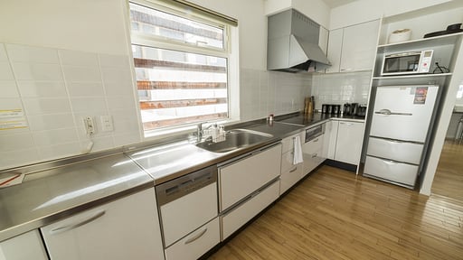 Shirakaba Townhouse Kitchen