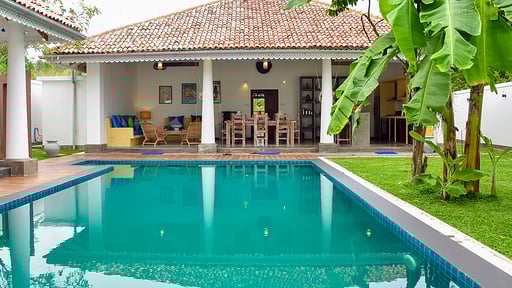 Sihinaya Villa Piscina