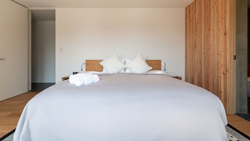 Silver Dream Bedroom 1