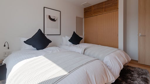 Silver Dream Bedroom 4