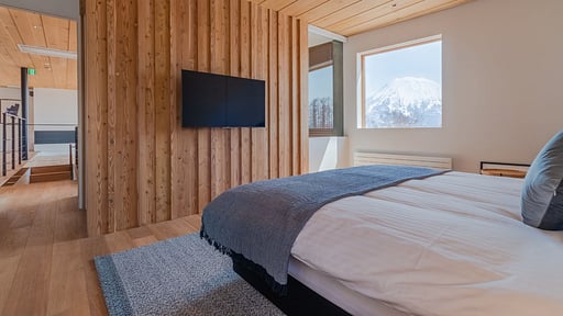 Silver Dream Bedroom 2