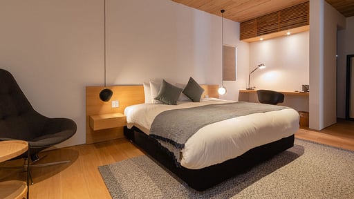 Silver Dream Bedroom 2