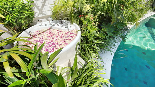 Sini Vie Smart Villa One Jacuzzi