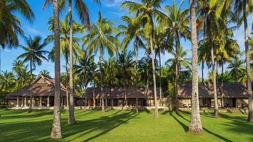 Sira Beach House Garden