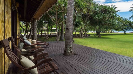 Sira Beach House Garden
