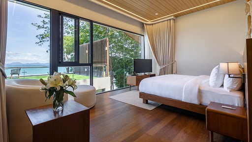 Siray Infinity Pool Villa Bedroom 1