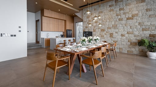 Siray Infinity Pool Villa Dining area