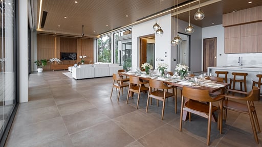 Siray Infinity Pool Villa Dining area