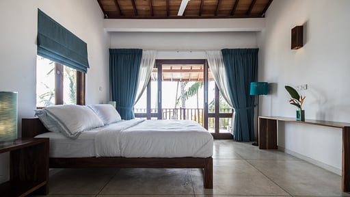 Skinny Beach House Schlafzimmer 1