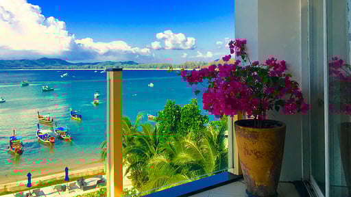 Sky Box Penthouse Others