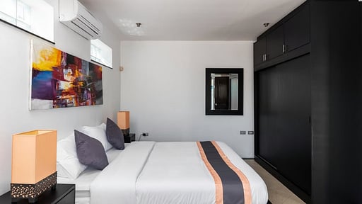 Sky Pool Villa Bedroom 2