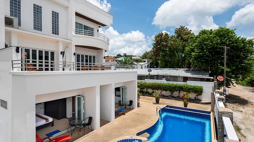 Sky Pool Villa Swimming pool