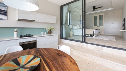 Skye Beach Villa Dining area 4