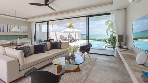 Skye Beach Villa Living room 1
