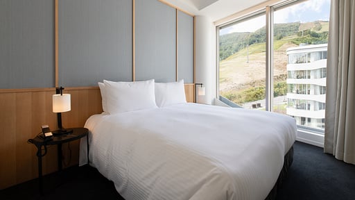 Skye Niseko One Bedroom Suite Bedroom 1