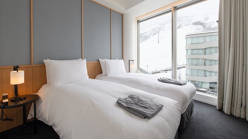 Skye Niseko One Bedroom Suite Bedroom 1