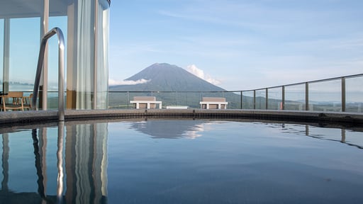 Skye Niseko Yotei West Penthouse Onsen