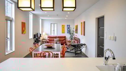 Skyline Apartment Dining area