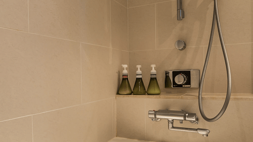 Snow Crystal Apartment 3 Bedroom 1