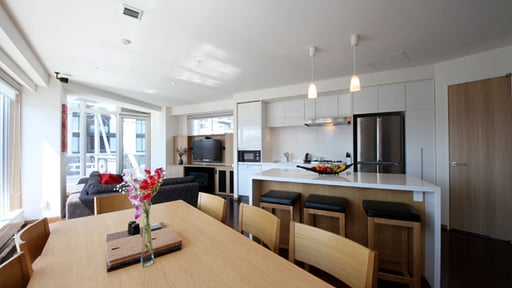 Snow Crystal Apartment Two Bedroom Suite A Dining area