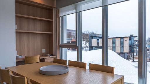 Snow Crystal Three Bedroom Yotei Suite Dining area