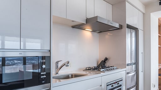 Snow Crystal Two Bedroom Yotei Suite Kitchen