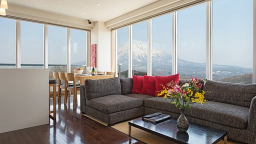 Snow Crystal Yotei Panorama Penthouse Living room
