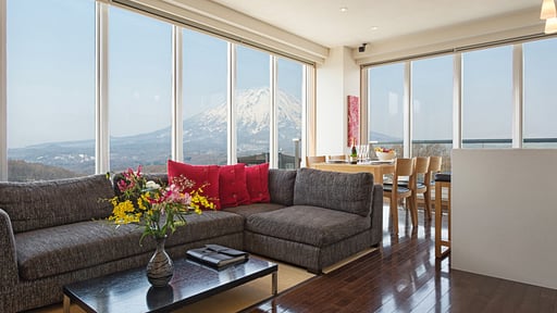 Snow Crystal Yotei Panorama Penthouse Living room