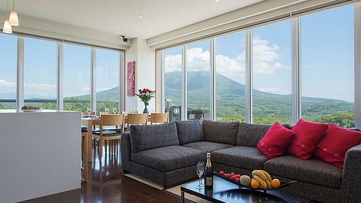 Snow Crystal Yotei Panorama Penthouse Living room