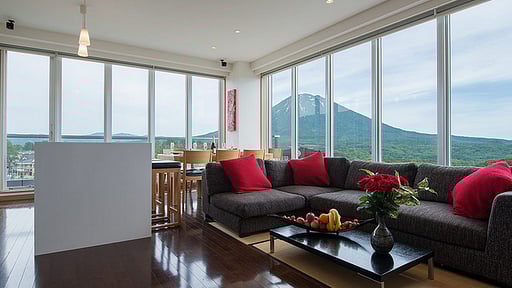 Snow Crystal Yotei Panorama Penthouse Living room