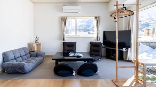 Snow Fever Clique Chalet Living room