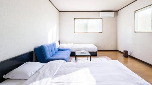 Snow Fever Clique Chalet Bedroom 2