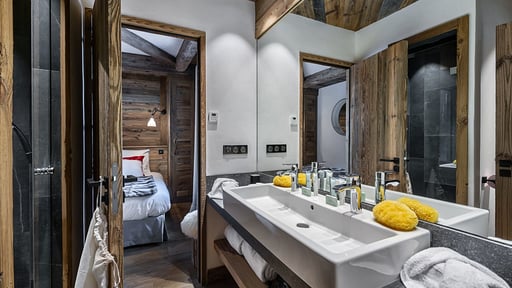 Chalet Snowy Breeze Bedroom 3