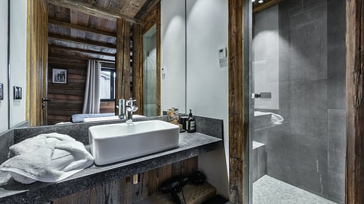 Chalet Snowy Breeze Bedroom 2