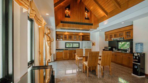 Solas Villa Dining area