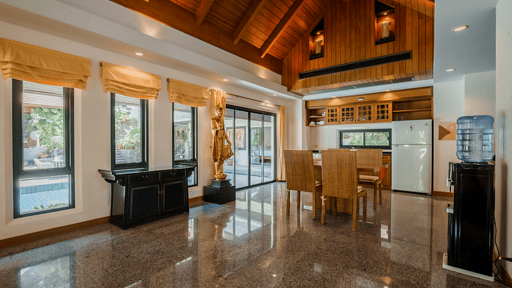 Solas Villa Dining area