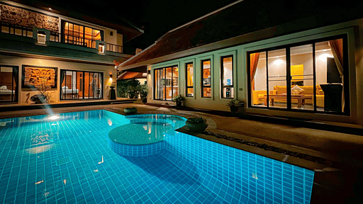 Solas Villa Swimming pool