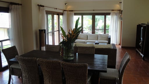 Som O Villa Woonkamer